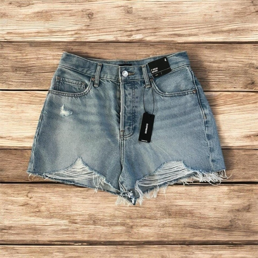 Express Womens High Rise Rigid Denim Shorts Light Wash Distressed Raw Hem Size 4